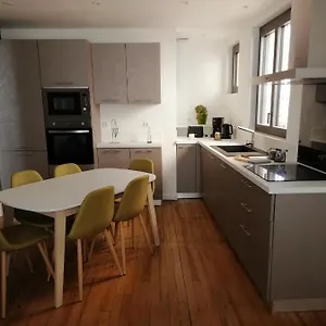 La Citadine Maison De Avec Garage Hébergement de vacances Bagnères-de-Bigorre